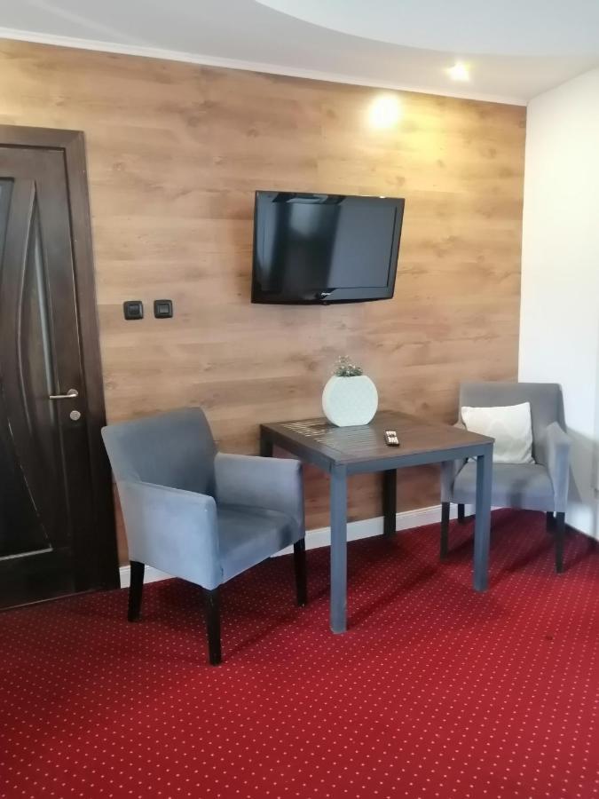 Bizant Boutique Hotel Bacău Екстериор снимка